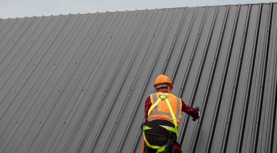 Professional New roof installation in London, AR